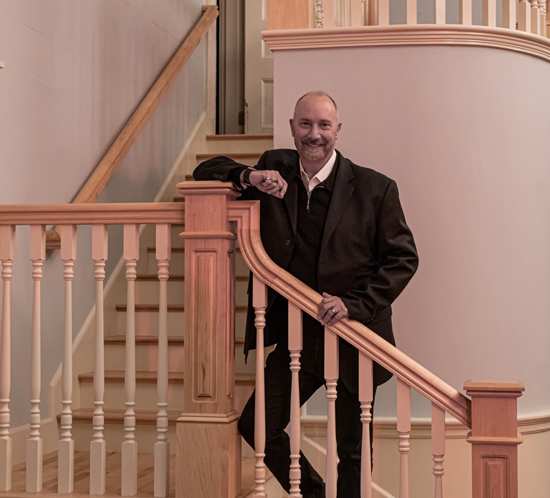 Director Scott Edmiston photographed by Jim Sabitus
