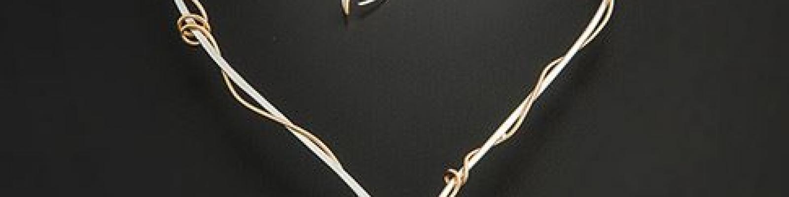 Silver jewelry necklace